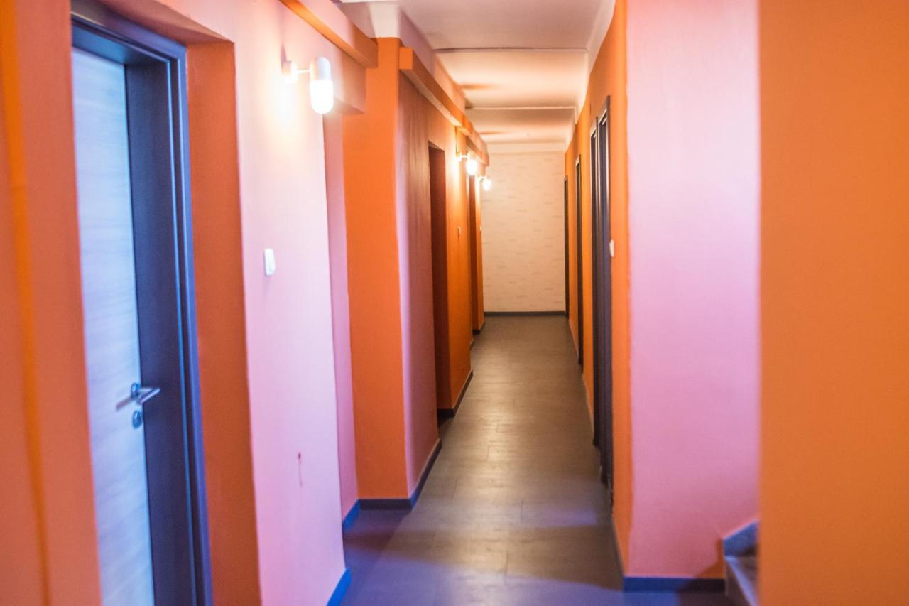 Hotel Turmfalke 24H Check In Λιντς Εξωτερικό φωτογραφία